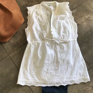 Beautiful Converse White Eyelet 100% cotton Shirt!